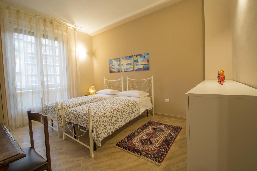Spezia 33 Apartment Turin Bagian luar foto