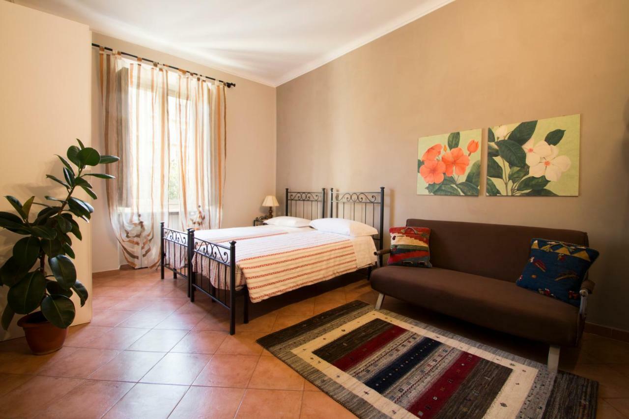 Spezia 33 Apartment Turin Bagian luar foto